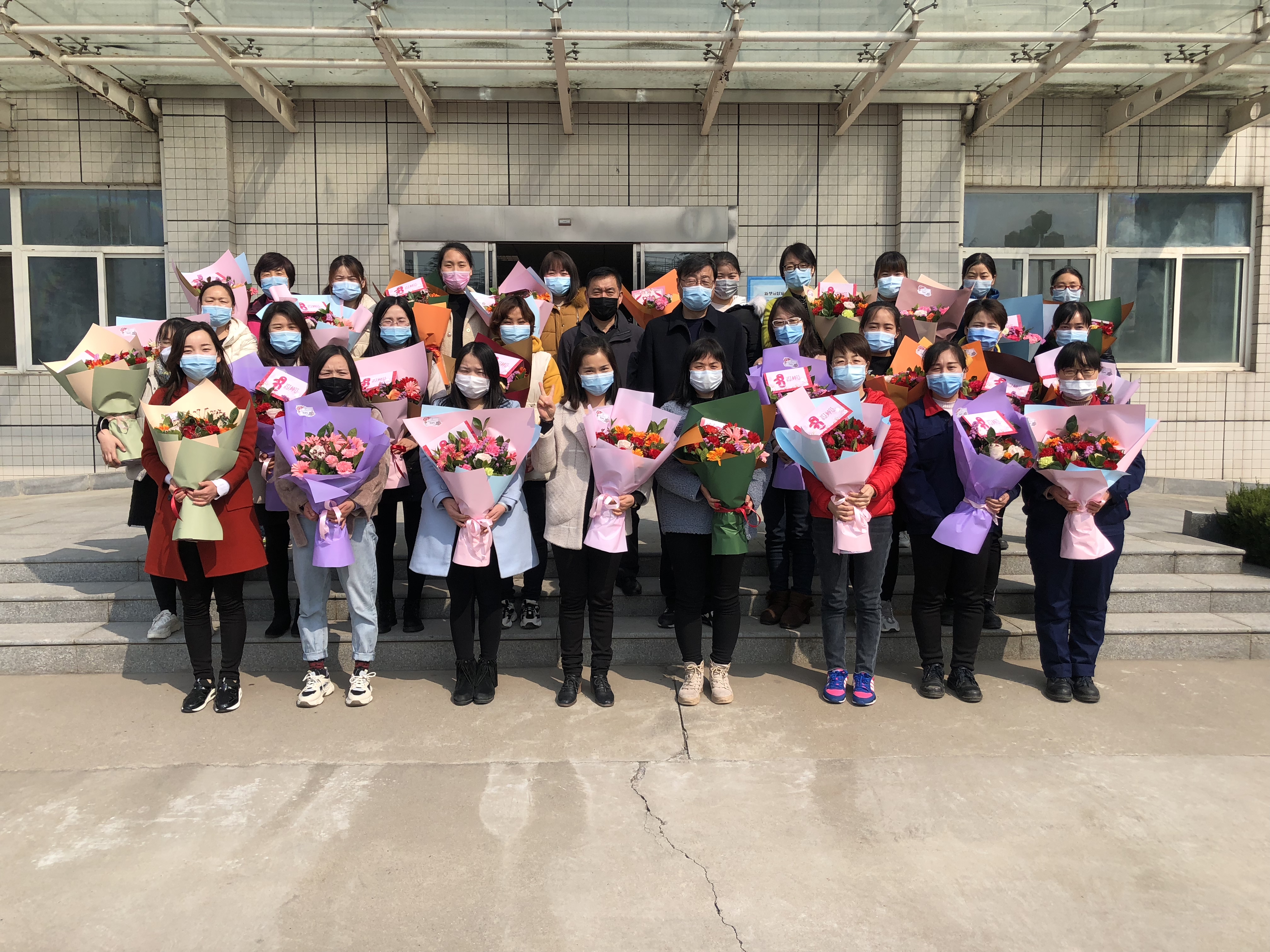 油脂信息2020.03.06《不一樣的“三八”節(jié)——巾幗不讓須眉，致敬油脂女神！》 (7).jpg